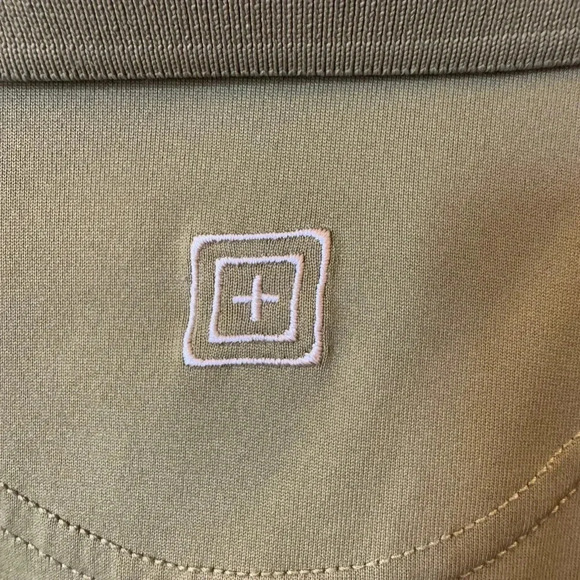 5.11 PINNACLE SHORT SLEEVE Green POLO 100% polyester size smalll - Picture 6 of 16